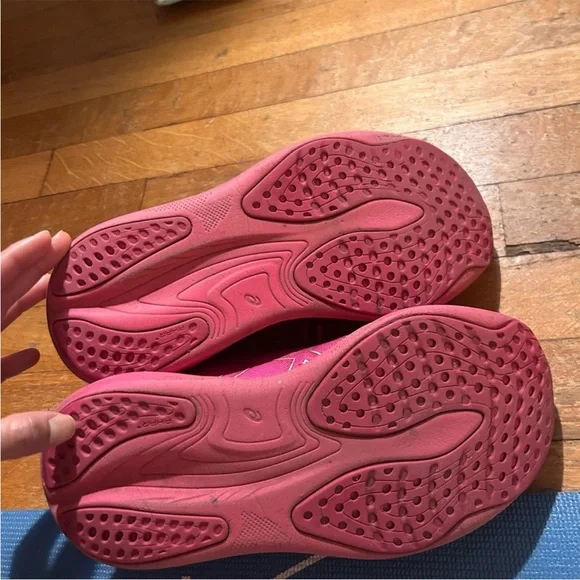 ASICS Women's Fuchsia Gel Nimbus Running Sneakers - Picture 6 of 6